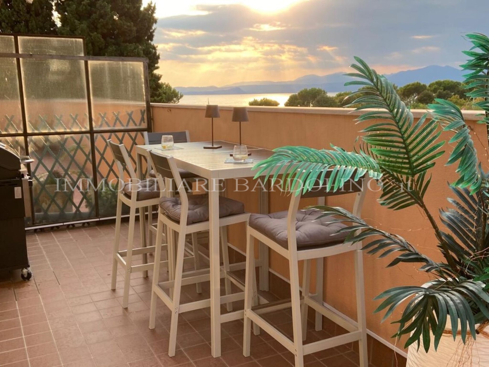 Trilocale con Ampio Terrazzo